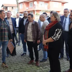 Kocaeli İzmit’te mahalleler yerinde dinleniyor